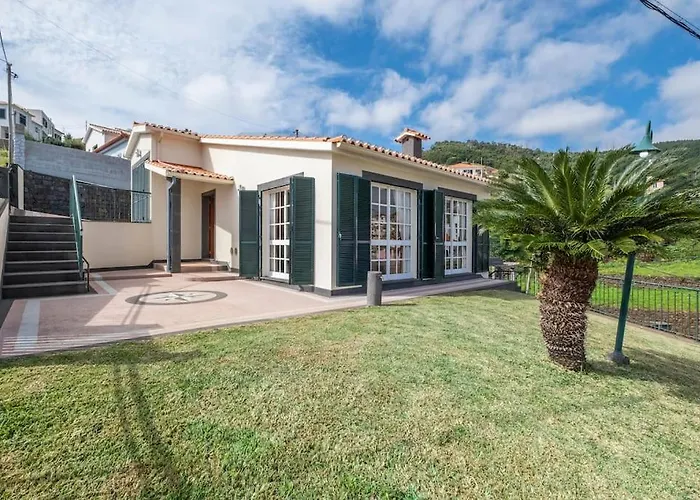 Vivenda Alves By Galmi Гаула